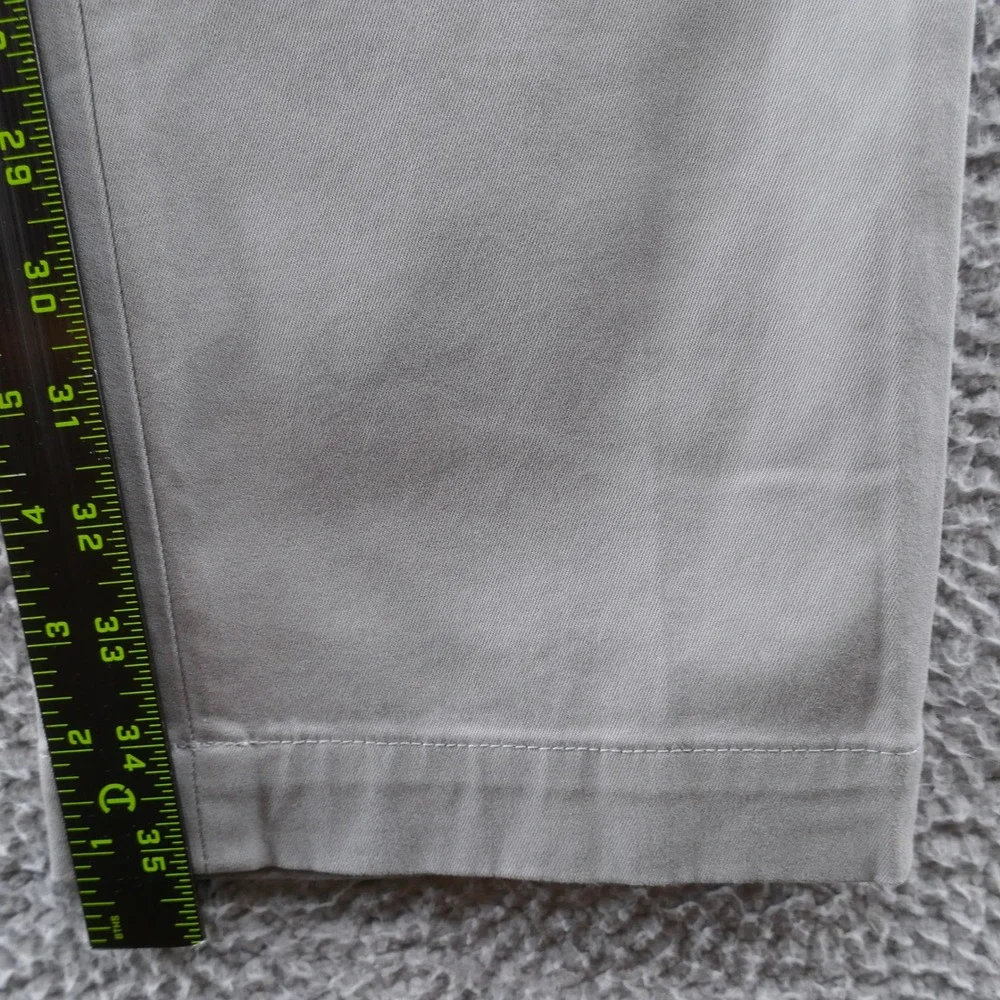 Banana Republic movement chino